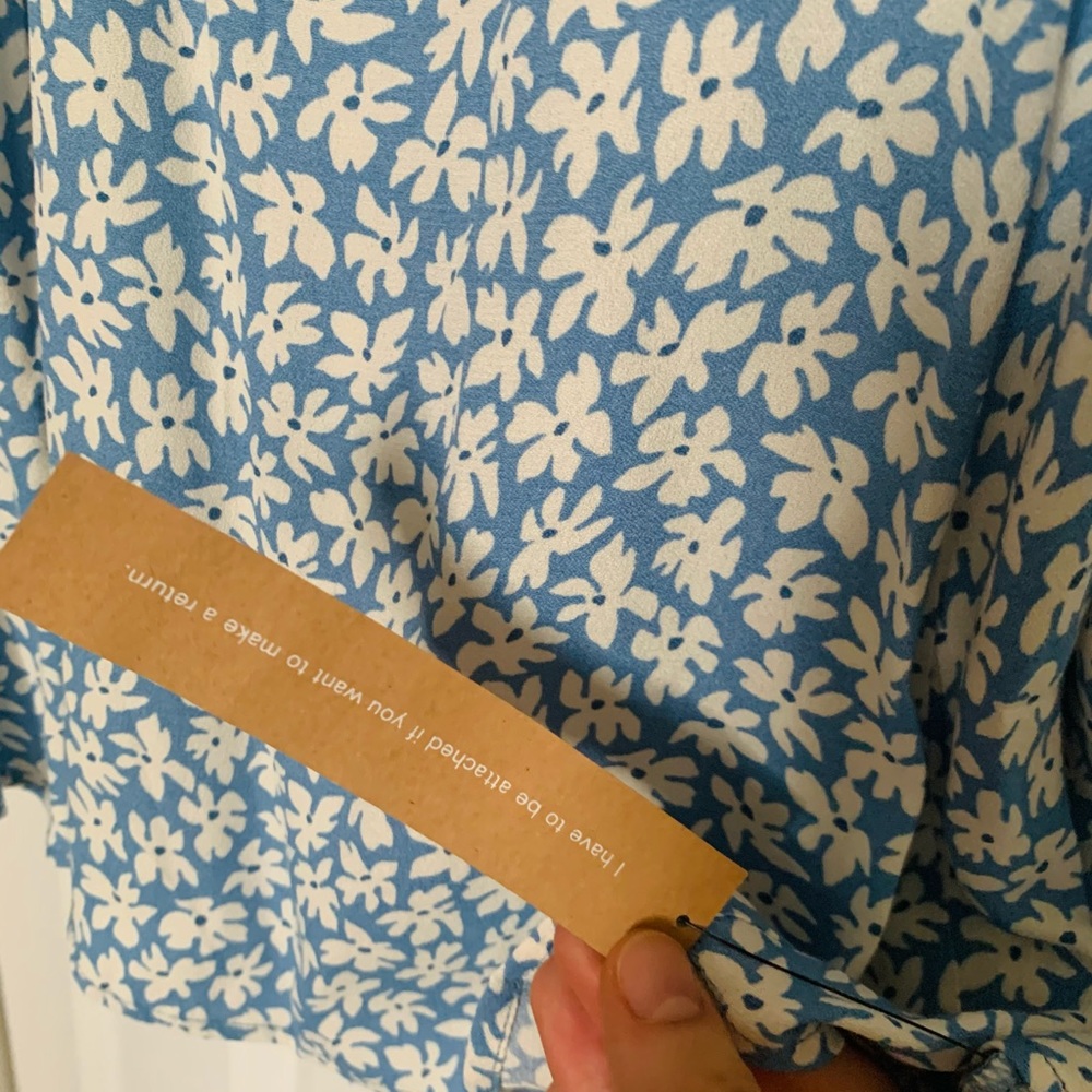 Reformation Light Blue and White Puff-Sleeve Square-Neck Mini Dress - Picture 6 of 9